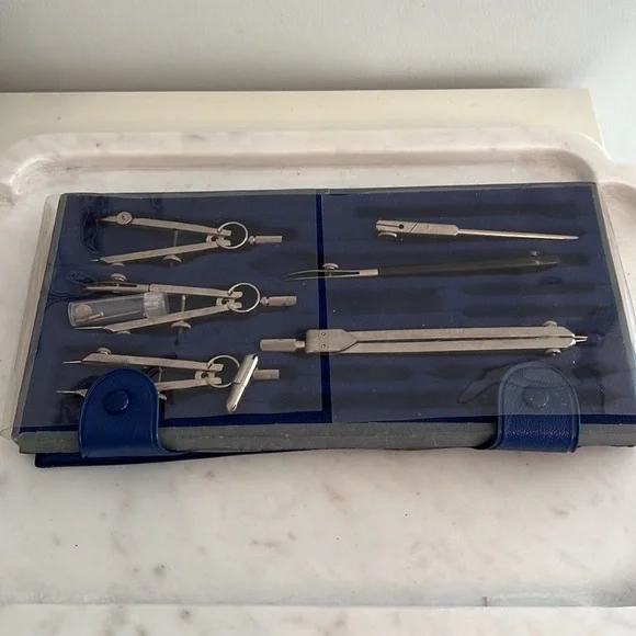 Vintage Basic Student Drafting Instrument Set - Picture 4 of 7
